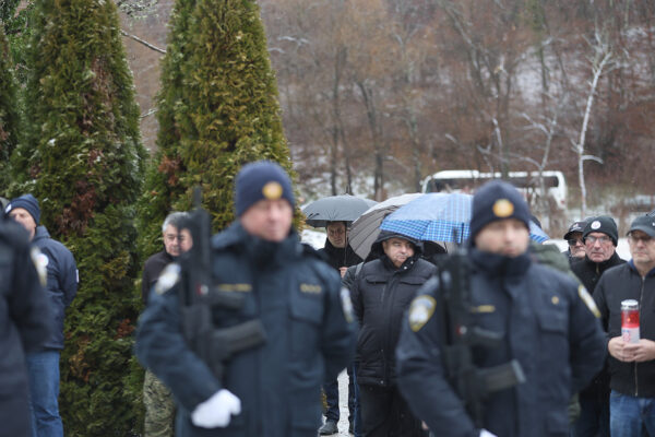 Komemoracijom u Brusniku odali počast dvanaestorici poginulih hrvatskih branitelja, pripadnika slavne virovitičke 127. brigade 79 brusnik 79 1