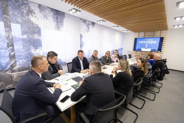 VIROEXPO Tradicija i razvoj u modernom izdanju: “Sajam s dušom” dobio novi vizualni identitet 4 viroexpo odbor 25 Custom