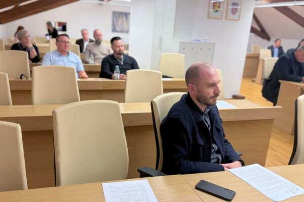 Infrastrukturni projekti, poduzetničke zone i socijalne naknade glavne teme sjednice Gradskog vijeća 9 Dizajn bez naslova 11