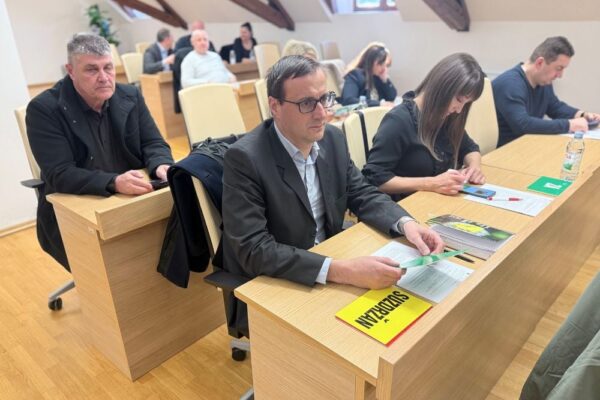 Infrastrukturni projekti, poduzetničke zone i socijalne naknade glavne teme sjednice Gradskog vijeća 6 Dizajn bez naslova 8