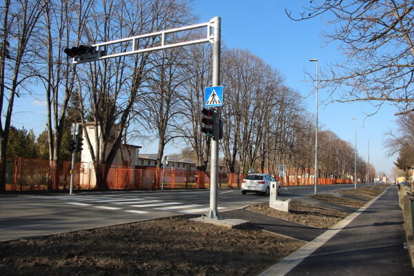 Radovi u Ulici Zbora narodne garde: Novi nogostup s obje strane ulice, semafor i pješački prijelazi 3 IMG 0360