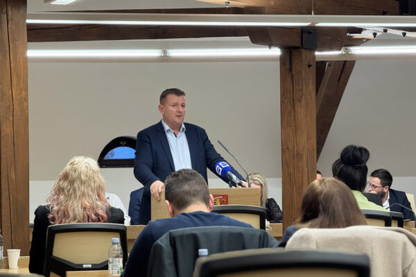 Infrastrukturni projekti, poduzetničke zone i socijalne naknade glavne teme sjednice Gradskog vijeća 11 IMG 1291 1