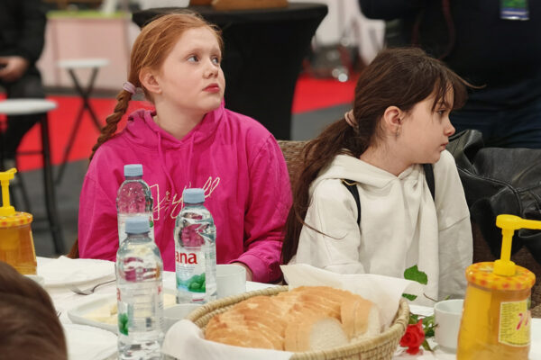 Viroexpo 2025: Klinceze i klinci iz virovitičkih „Brlića“ na „Mednom doručku“ kušali prvoklasan med naših pčelara 3 IMG 20250214 081816 edit 245725753011313
