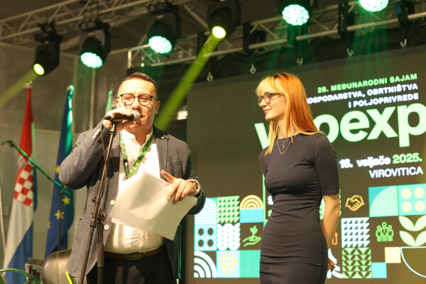 Viroexpo 2025: Donna Dalia Rajnović i Jakov Kosanović pobjednici natjecanja u izradi večernjih svečanih i modernih frizura 20 frizure natjecanje 34