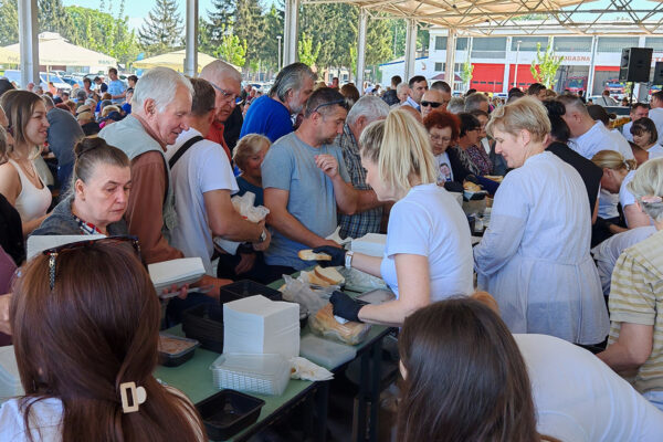 Virovitica proslavila Praznik rada uz neizostavni grah, glazbu, biciklijadu i sportske igre 25 494198546 1088956359931045 6039161973761017907 n