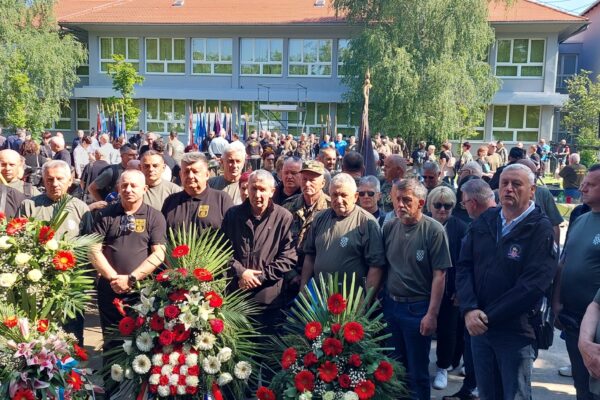 U Okučanima obilježena 30. obljetnica VRO Bljesak u kojoj je vrlo značajnu ulogu imala i virovitička 81. gardijska bojna HV “Kumovi” 1 494693364 657630890524833 6571116590750729984 n