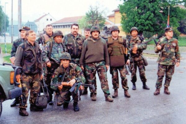 U Okučanima obilježena 30. obljetnica VRO Bljesak u kojoj je vrlo značajnu ulogu imala i virovitička 81. gardijska bojna HV “Kumovi” 26 MG 2