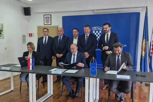 Potpisani ugovori o bespovratnim sredstvima za Širenje mreže veteranskih centara – jedan od centara bit će u Virovitici 1 viber slika 2025 05 13 12 29 48 272