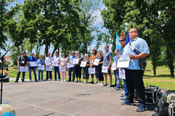 Najveći susret bibliobusa u povijesti Hrvatske: Virovitica domaćin 17. Konferencije o pokretnim knjižnicama i 11. Festivala bibliobusa 7 504091279 1114557630704251 2019576823435127309 n