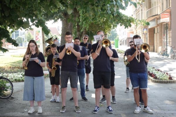 Biciklom će prijeći 500 kilometara u tri dana: 21. karavana “Put prijateljstva” prošla kroz Viroviticu na putu od Vukovara do Ljubljane 22 DSC05828 Custom