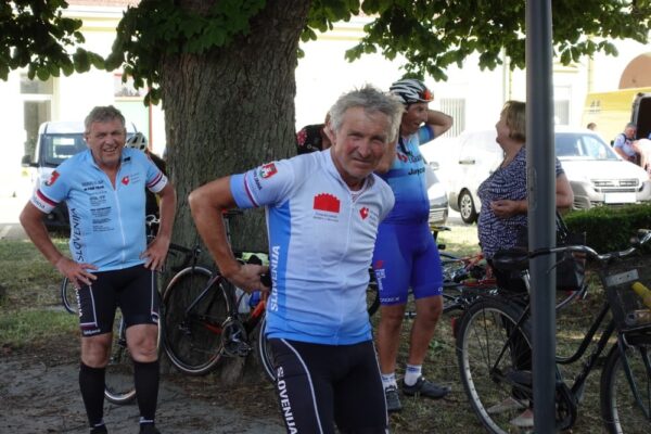 Biciklom će prijeći 500 kilometara u tri dana: 21. karavana “Put prijateljstva” prošla kroz Viroviticu na putu od Vukovara do Ljubljane 21 DSC05829 Custom