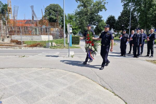 JAKE SNAGE MUP-A Interventni policajci PU virovitičko-podravske osvojili srebro, turnir okupio čak 25 ekipa 33 Foto 4