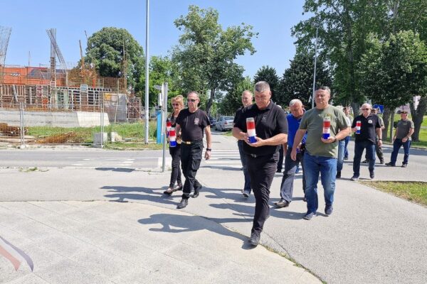 JAKE SNAGE MUP-A Interventni policajci PU virovitičko-podravske osvojili srebro, turnir okupio čak 25 ekipa 28 Foto 9