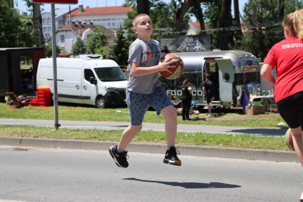 Sportski desert za kraj: Košarka i rukomet začinili posljednji dan Street Food Weekenda 10 IMG 0968