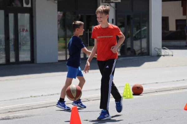 Sportski desert za kraj: Košarka i rukomet začinili posljednji dan Street Food Weekenda 7 IMG 0988