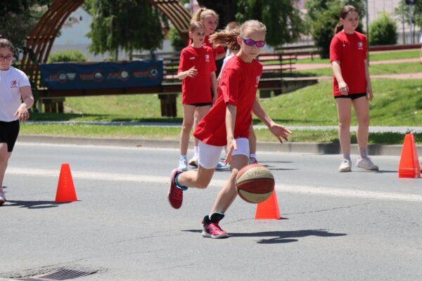 Sportski desert za kraj: Košarka i rukomet začinili posljednji dan Street Food Weekenda 6 IMG 1009