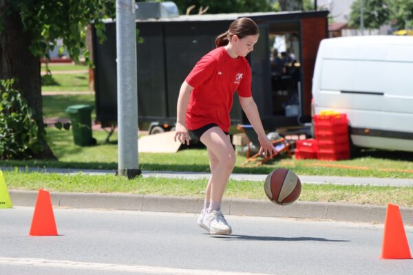 Sportski desert za kraj: Košarka i rukomet začinili posljednji dan Street Food Weekenda 3 IMG 1024