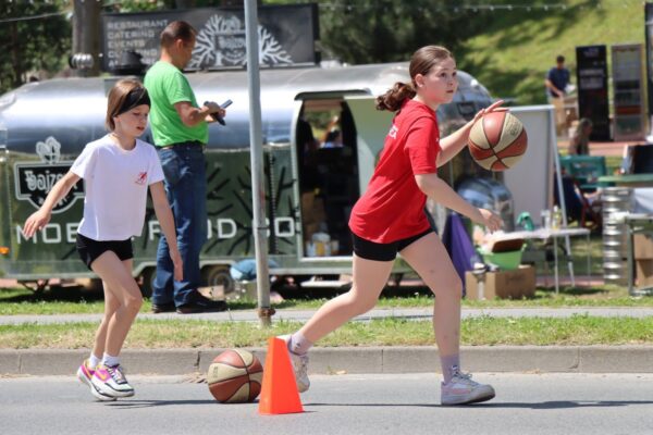 Sportski desert za kraj: Košarka i rukomet začinili posljednji dan Street Food Weekenda 2 IMG 1036