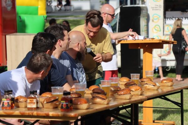 Vatreno natjecanje na Street Food Weekendu: Goran Lovrić prvi pojeo sve ljute specijalitete, Fajnšmekerski burger proglašen najboljim jelom 4 IMG 1887