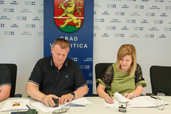 Gradonačelnik Ivica Kirin potpisao ugovore za izradu prostornih planova „nove generacije“ 3 IMG 20250609 095131