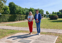 Povodom Dana antifašističke borbe delegacija Grada Virovitice položila lampione na spomen obilježju palim borcima NOR-a