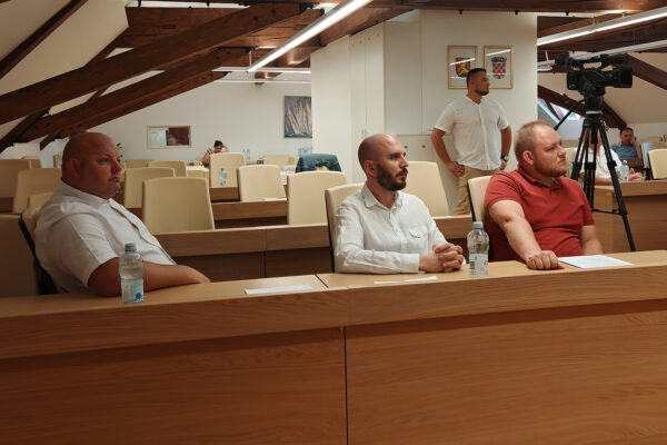 Gradsko vijeće: Na “aktualcu” naglasak na raspodjeli poljoprivrednog zemljišta, bazenu, osnivanju javne ustanove za razvoj turizma i sporta 3 IMG 20250626 170823