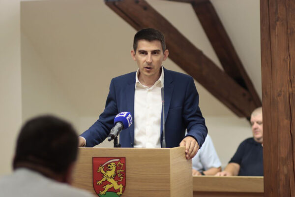 Gradsko vijeće: Na “aktualcu” naglasak na raspodjeli poljoprivrednog zemljišta, bazenu, osnivanju javne ustanove za razvoj turizma i sporta 13 Ivica Kirin 2