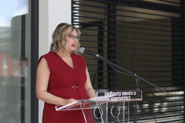 Povijest na jednom mjestu: Ministrica kulture i medija Nina Obuljen Koržinek otvorila je novu zgradu Državnog arhiva u Virovitici 15 drzavni arhiv vtc otvorenje 74