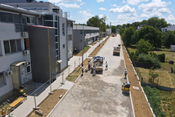 Radovi kod virovitičke bolnice pri kraju: Nova prometnica s parkiralištima uskoro u funkciji 4 Bez naslova 1000 x 666 piks. – kopija 16