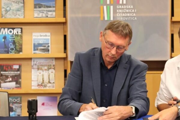 Potpisani ugovori za rekonstrukciju virovitičke Knjižnice vrijedni 1,2 milijuna eura: Novih 200 kvadrata i pametne usluge za sve generacije 8 IMG 9814 Custom
