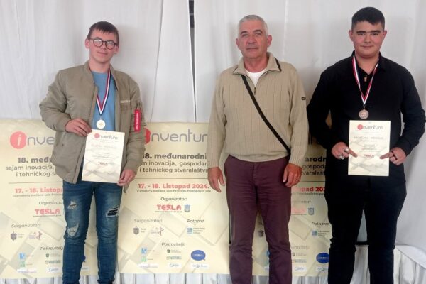 Zoran Kozjak je učitelj i inovator, hrvatski branitelj i dobitnik prestižne nagrade “Ivan Filipović”: Ocjene i medalje su bitne, ali životni put učenika je najvažniji 8 inventum 1