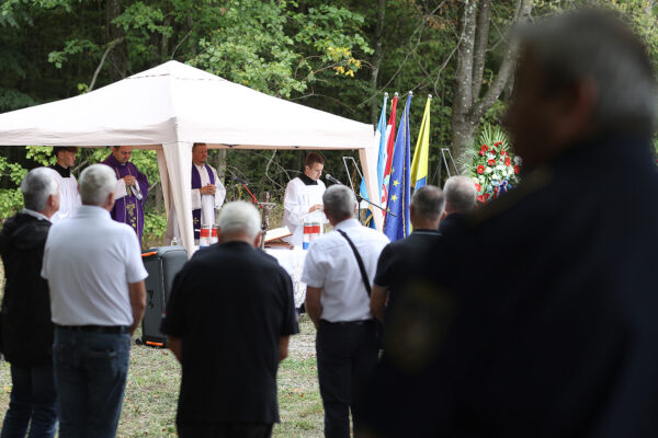 Fotogalerija: U Mrtvom jarku obilježen Europski dan sjećanja na žrtve totalitarnih i autoritarnih režima 1 mrtvi jarak 2025 1