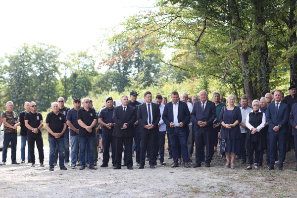 Fotogalerija: U Mrtvom jarku obilježen Europski dan sjećanja na žrtve totalitarnih i autoritarnih režima 28 mrtvi jarak 2025 171