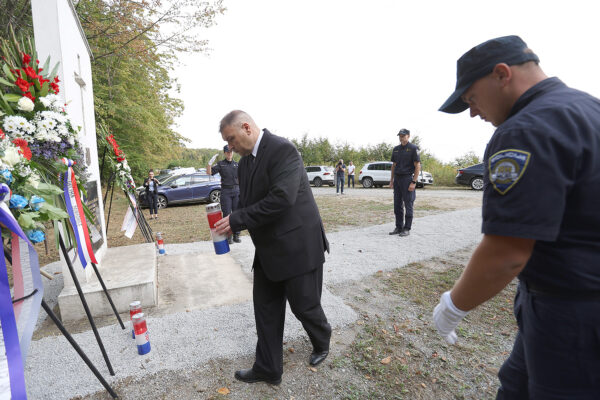 Fotogalerija: U Mrtvom jarku obilježen Europski dan sjećanja na žrtve totalitarnih i autoritarnih režima 9 mrtvi jarak 2025 54