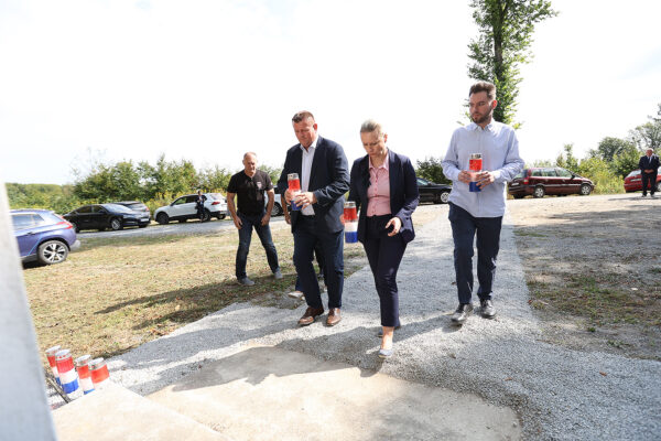 Fotogalerija: U Mrtvom jarku obilježen Europski dan sjećanja na žrtve totalitarnih i autoritarnih režima 13 mrtvi jarak 2025 86