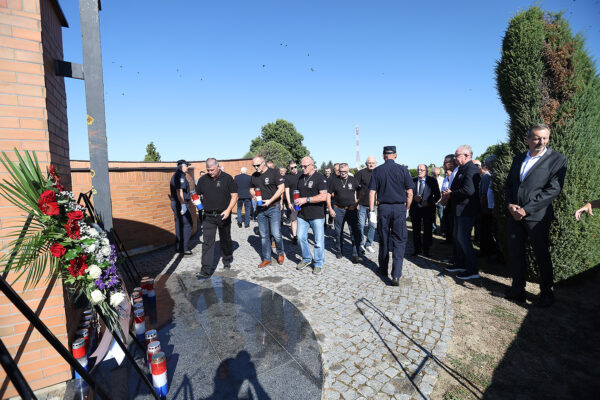 Fotogalerija: U povodu Dana pobjede i domovinske zahvalnosti i Dana hrvatskih branitelja u Virovitici odana počast poginulima za Domovinu 25 vijenci oluja 18