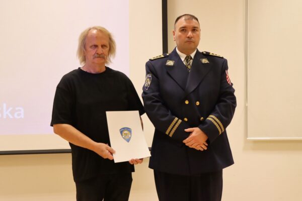 U Virovitici svečano obilježen Dan policije: “Policija je bila i ostala prvi oslonac sigurnosti” 21 20