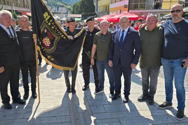U Jajcu obilježena 30. godišnjica oslobođenja grada i Vojno-redarstvene operacije “Maestral” 12 20250914 062025