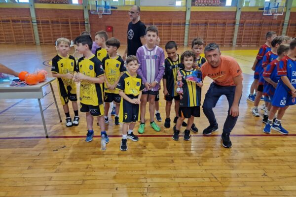 Po deseti puta održan Memorijalni turnir u mini rukometu „Vilim Tičić“ u Virovitici 4 4