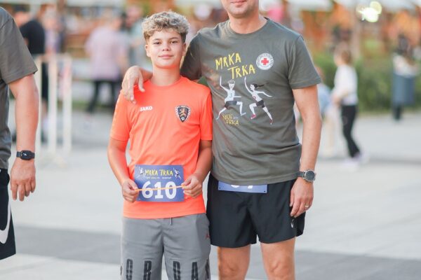 Stotine trkača na Mrkoj trci: Treća noćna atletska utrka ulicama Virovitice oborila rekord 24 544540779 1218778156945303 8113997723198063946 n