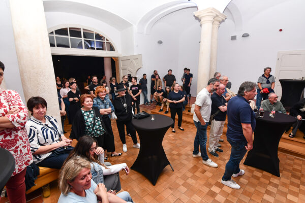 U virovitičkom dvorcu publika uživala u sjajnom nastupu Damirov Django Groupe 15 547788772 1385720446893570 2557375692551855919 n