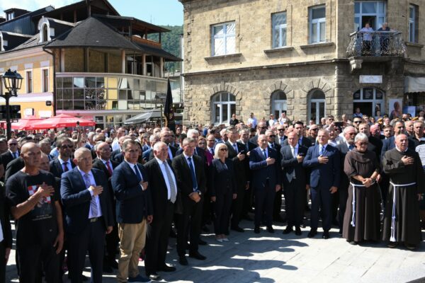 U Jajcu obilježena 30. godišnjica oslobođenja grada i Vojno-redarstvene operacije “Maestral” 19 547908051 1345976173551180 7237447210089873967 n