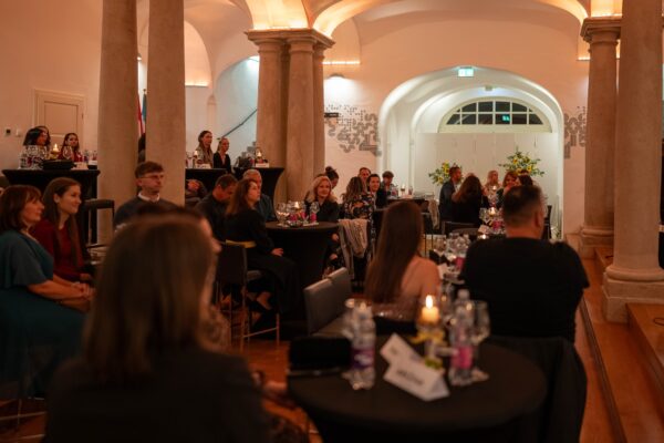 Gdje vino susreće umjetnost: U Dvorcu Pejačević održan još jedan Virovitica Wine & Art 12 555680997 1228451919317785 4134398491414790868 n