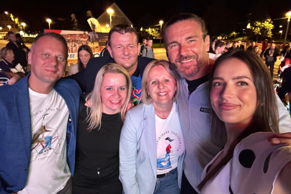 Šest trenera, brojni posjetitelji i jedna poruka: #BeActive Night pretvorio virovitičku šetnicu u veliku sportsku pozornicu 6 555683281 1205472194946127 2218281784511441421 n