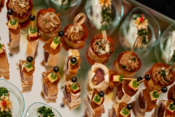 Gdje vino susreće umjetnost: U Dvorcu Pejačević održan još jedan Virovitica Wine & Art 3 556125827 1228453912650919 7882014984263454852 n