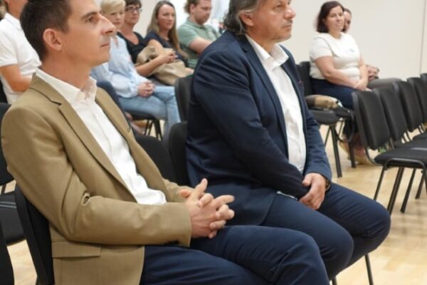 Virovitica po prvi put domaćin stručnog skupa glazbenih pedagoga iz cijele Hrvatske: Tradicijska glazba u fokusu 3 DSC07830 Custom