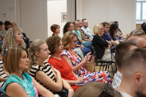 Virovitica po prvi put domaćin stručnog skupa glazbenih pedagoga iz cijele Hrvatske: Tradicijska glazba u fokusu 4 DSC07856 Custom