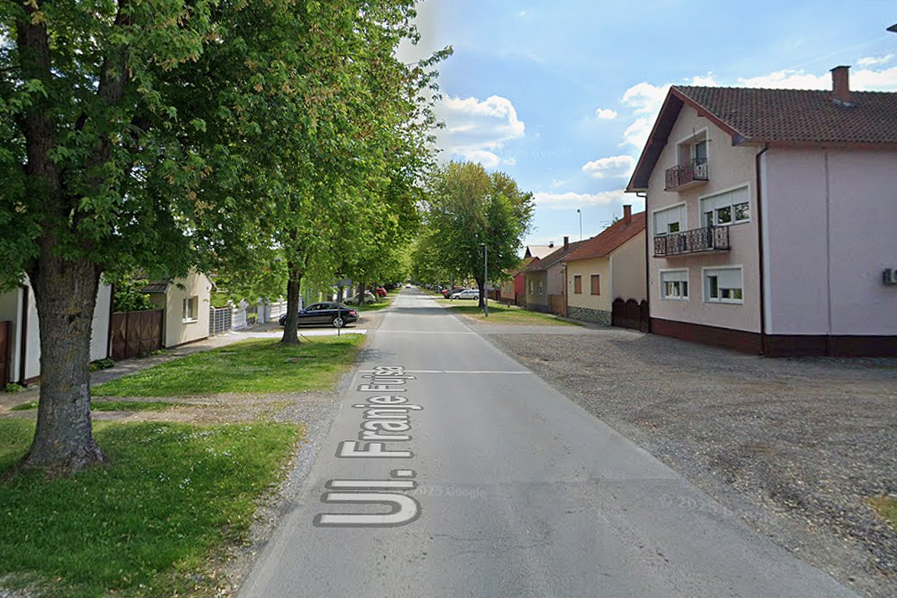 Fujsova (2)