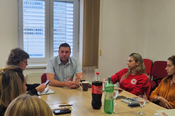 Održan koordinacijski sastanak GDCK-a Virovitica i partnera na gotovo 7 milijuna eura vrijednom projektu humanitarnih paketa 2 IMG 48341fdadf9a32b278765d6168e28a32 V