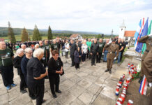 Fotogalerija: Na mjesnom groblju u Četekovcu održana komemoracija balinačkim, četekovačkim i čojlučkim žrtvama četničkog terora